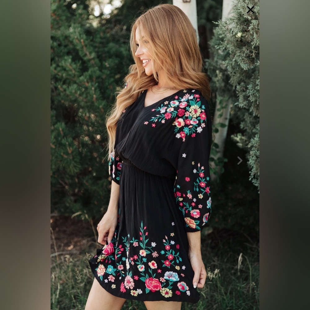 Savanna Jane floral embroidered dress - Picture 3 of 9